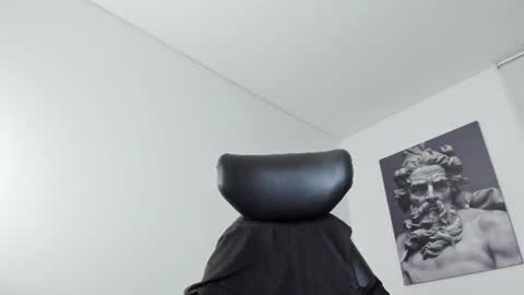 simon_leon01 online show from July 23, 2026, 12:13 am