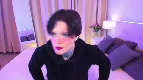 Snapshot of simona_rain chatting on January 18, 2025, 5:31 am Simona online show from January 18, 2025, 5:31 am