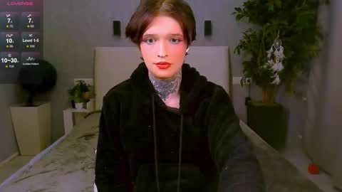 Snapshot of simona_rain chatting on February 2, 2025, 4:11 pm Simona online show from February 2, 2025, 4:11 pm