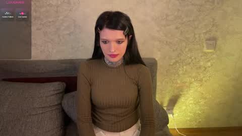 Snapshot of simona_rain chatting on March 7, 2025, 9:29 am Simona online show from March 7, 2025, 9:29 am