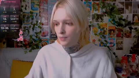 Snapshot of simona_rain chatting on September 28, 2025, 9:09 pm Simona online show from September 28, 2025, 9:09 pm