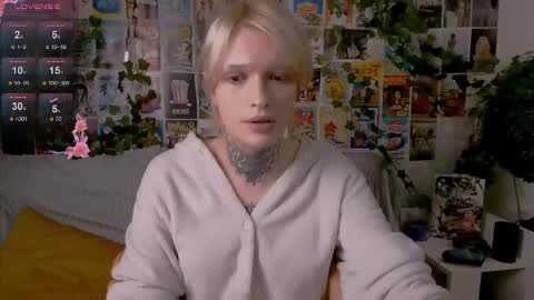 Snapshot of simona_rain chatting on September 29, 2025, 9:41 pm Simona online show from September 29, 2025, 9:41 pm