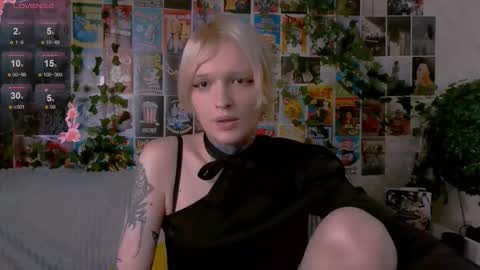 Snapshot of simona_rain chatting on October 1, 2025, 9:54 pm Simona online show from October 1, 2025, 9:54 pm
