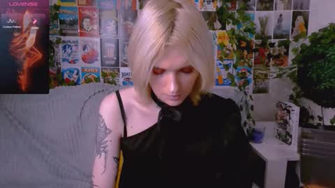 Simona online show from November 6, 2025, 10:21 pm