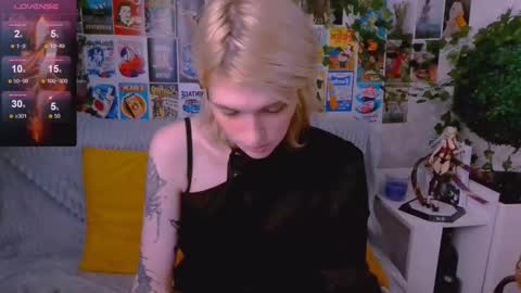 Simona online show from November 12, 2025, 9:36 pm