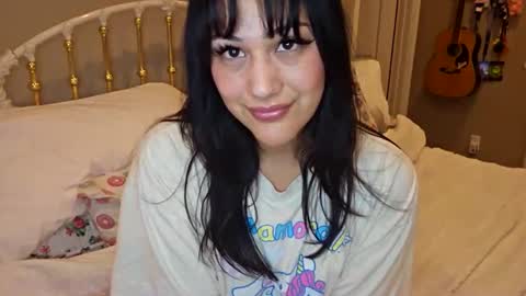 Snapshot of simonesighren chatting on May 9, 2026, 6:18 am simonesighren online show from May 9, 2026, 6:18 am