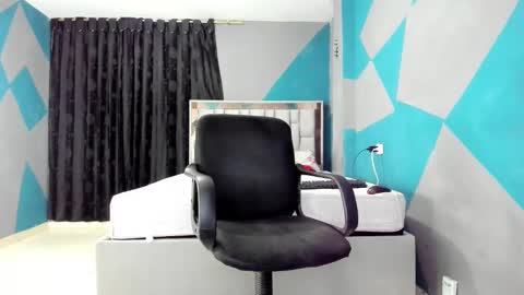 SIMON KELER online show from January 8, 2025, 2:46 am