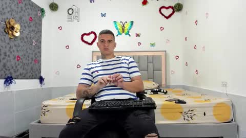 SIMON KELER online show from September 9, 2025, 6:07 pm