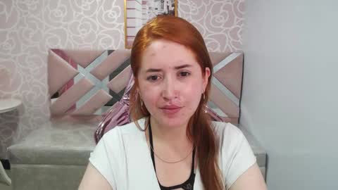 Snapshot of simonne_ch chatting on December 22, 2025, 10:56 am simonne_ch online show from December 22, 2025, 10:56 am