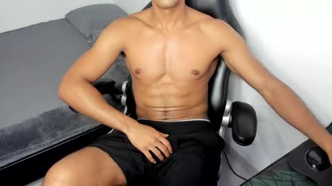 Snapshot of simple_guyy chatting on April 20, 2026, 3:31 am Andrey online show from April 20, 2026, 3:31 am
