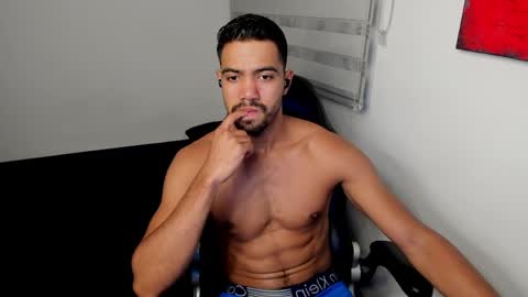 Snapshot of simple_guyy chatting on June 3, 2026, 2:03 am Andrey online show from June 3, 2026, 2:03 am