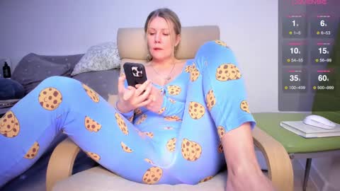 A present for me  online show from February 19, 2025, 2:55 am