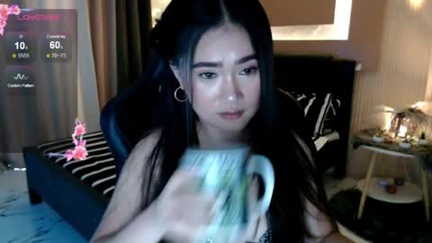Adrianna Fowler online show from June 4, 2026, 2:50 am