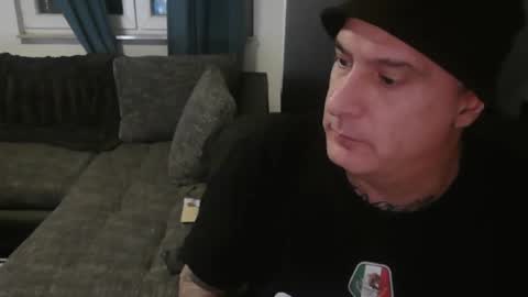 sinalco1975 online show from December 2, 2025, 3:23 am