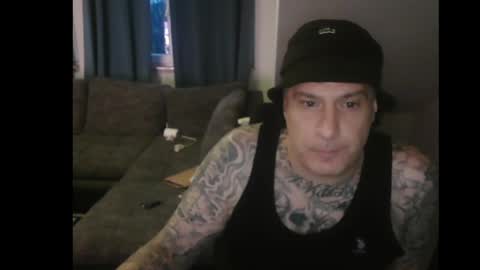 sinalco1975 online show from April 19, 2026, 4:12 am