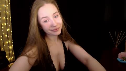 Snapshot of sindiwatsoon chatting on April 10, 2026, 5:28 pm Sindi online show from April 10, 2026, 5:28 pm