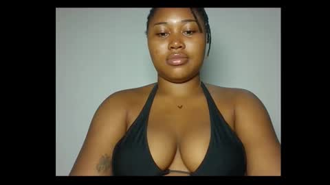 Snapshot of sinfultemptx chatting on February 20, 2026, 10:10 pm Zanele online show from February 20, 2026, 10:10 pm