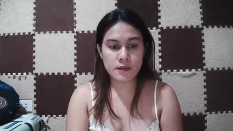 Snapshot of singlemomma31 chatting on March 10, 2025, 2:37 pm stef online show from March 10, 2025, 2:37 pm