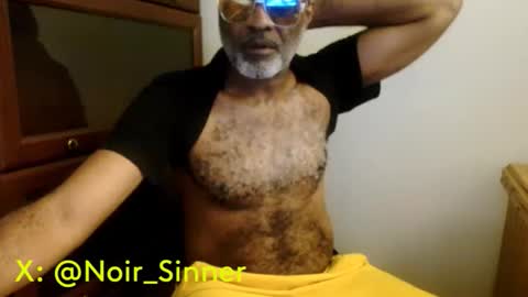 Snapshot of sinnernoir chatting on April 26, 2026, 12:41 am My Name Is..............................John online show from April 26, 2026, 12:41 am