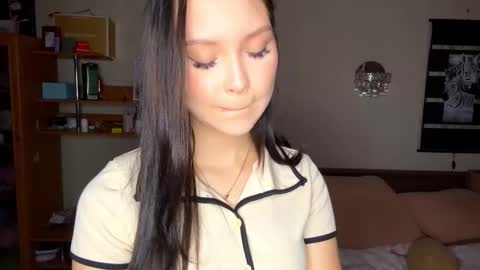 Snapshot of siobhanhelmstetler chatting on November 27, 2025, 12:07 pm Emma online show from November 27, 2025, 12:07 pm