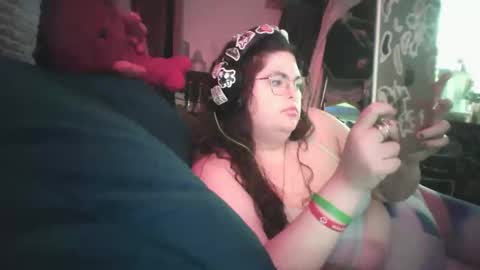 Siofra online show from February 14, 2025, 5:41 am