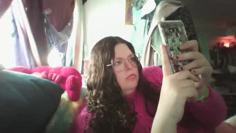 Siofra online show from February 18, 2025, 8:36 pm