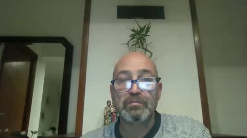 Snapshot of sioque376201 chatting on March 8, 2026, 2:04 am sioque376201 online show from March 8, 2026, 2:04 am