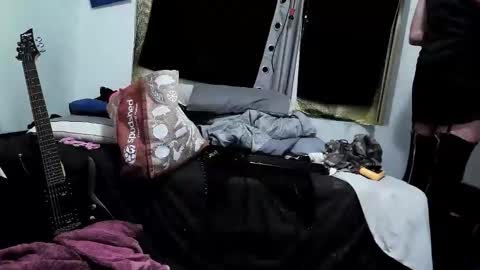 Snapshot of sir__loin411 chatting on May 19, 2026, 12:44 pm Sir Loin online show from May 19, 2026, 12:44 pm