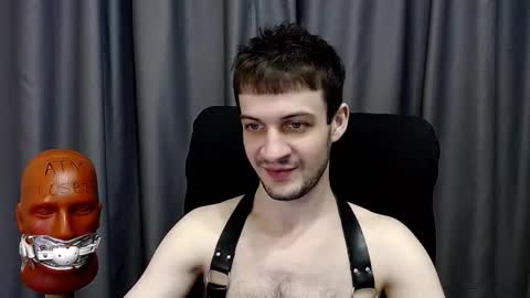 Sir Damien online show from March 13, 2026, 9:43 pm