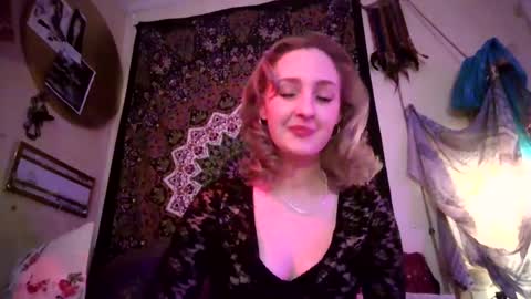 Snapshot of siren_sweetheart chatting on May 11, 2026, 6:30 am Venus online show from May 11, 2026, 6:30 am