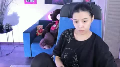 Snapshot of sirenmystique chatting on January 6, 2026, 7:28 pm Si online show from January 6, 2026, 7:28 pm