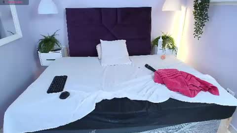 Snapshot of sirenyrouss chatting on July 10, 2026, 10:12 pm sirenyrouss online show from July 10, 2026, 10:12 pm