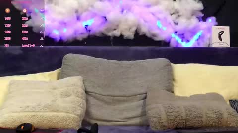 Snapshot of sirredy chatting on September 19, 2025, 5:53 am Edy online show from September 19, 2025, 5:53 am