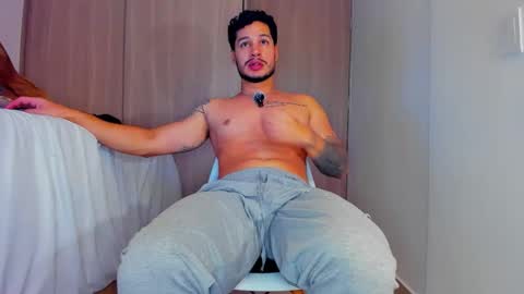 Snapshot of sirs_papi chatting on May 8, 2026, 4:51 am Call me papi online show from May 8, 2026, 4:51 am