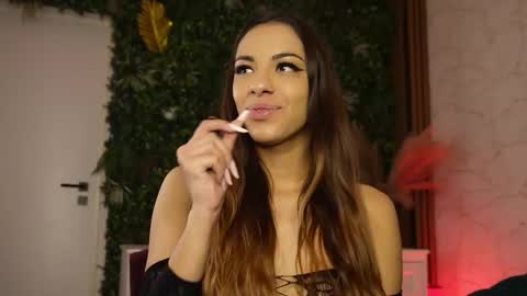 Dee online show from January 13, 2026, 8:47 pm