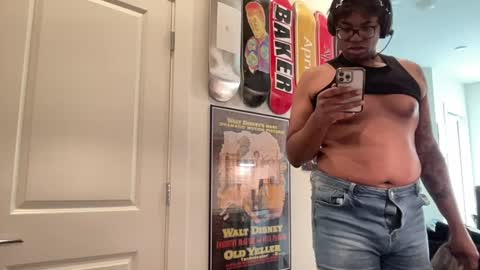 Sissyblkgoddess online show from July 24, 2026, 10:52 pm