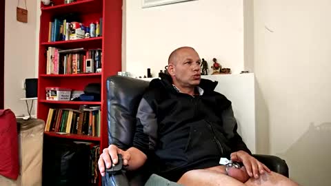 Petra online show from April 19, 2026, 5:45 pm