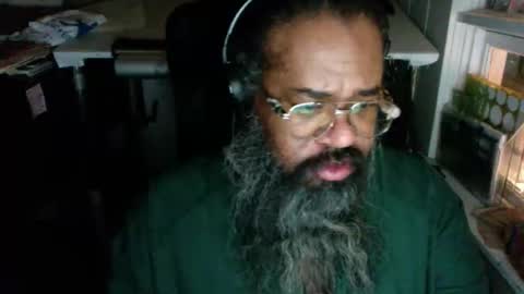 Snapshot of siyah_sakal chatting on February 10, 2025, 1:24 am siyah_sakal online show from February 10, 2025, 1:24 am