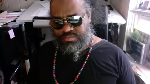 siyah_sakal online show from March 1, 2026, 1:02 pm