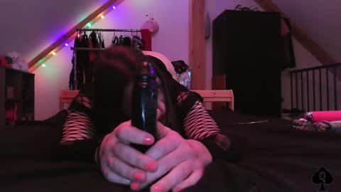 sizzyanallove online show from January 10, 2025, 5:34 pm