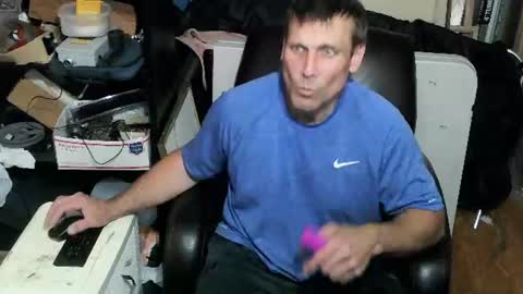 Snapshot of sizzzlenomics chatting on July 1, 2026, 4:47 am SIZZZLENOMICS online show from July 1, 2026, 4:47 am