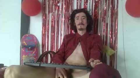 Snapshot of sk8sir chatting on February 12, 2026, 4:35 pm sk8sir online show from February 12, 2026, 4:35 pm