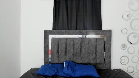 Skarleth and Lina online show from October 14, 2025, 12:06 pm