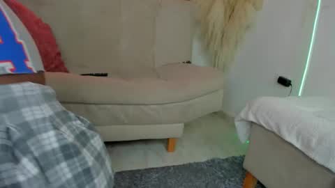 Skarlet online show from January 18, 2025, 1:18 pm