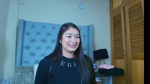 skarlett_36 online show from April 18, 2026, 3:05 pm