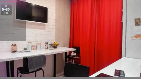 skarlett online show from February 12, 2025, 7:55 am