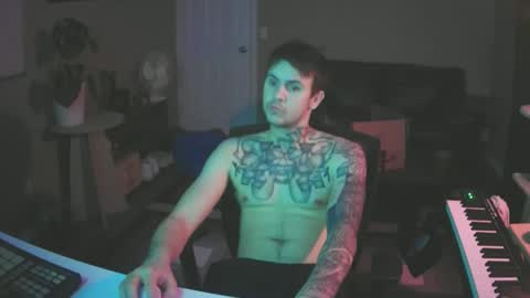 Skateboard online show from December 26, 2024, 4:43 am