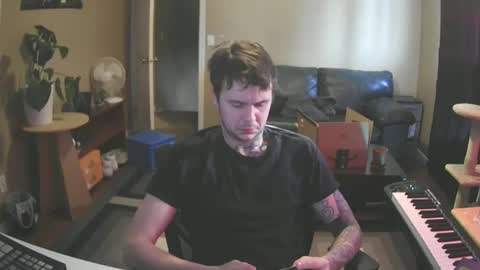 Skateboard online show from January 1, 2025, 6:59 pm