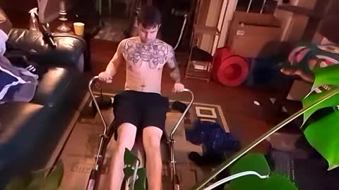 Skateboard online show from January 16, 2025, 3:56 am