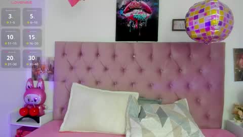 Snapshot of skay_wish chatting on May 11, 2026, 2:45 pm skay_wish online show from May 11, 2026, 2:45 pm